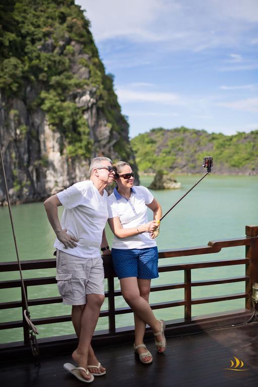 Pelican Classic Cruise Ha Long Exteriör bild